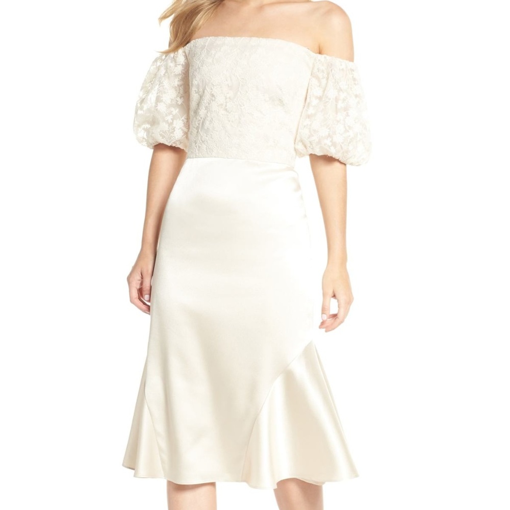 Gal Meets Glam Adele Off the Shoulder Dress New